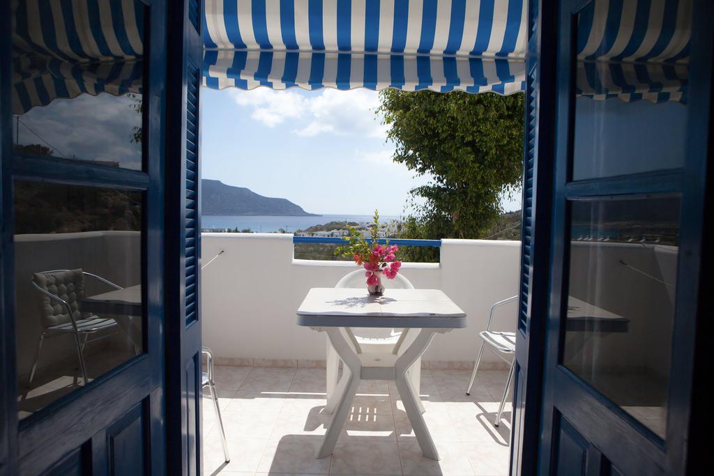 Vardes Hotel Studios Амупи Экстерьер фото